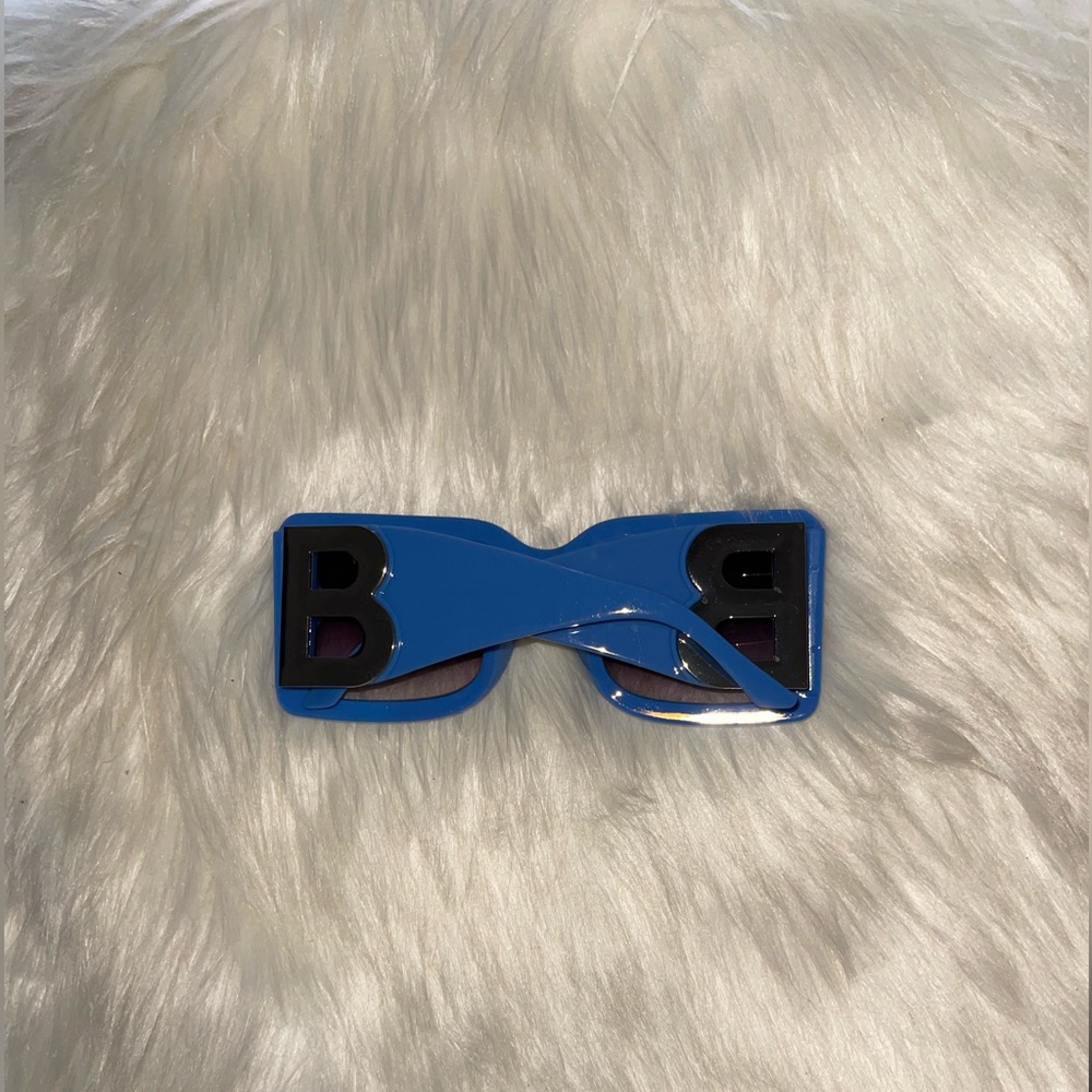 Brand new sunglasses